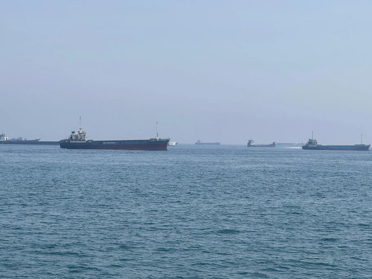 Usa lanciano nuovi attacchi contro Iran: “Teheran non deve minacciare navi”